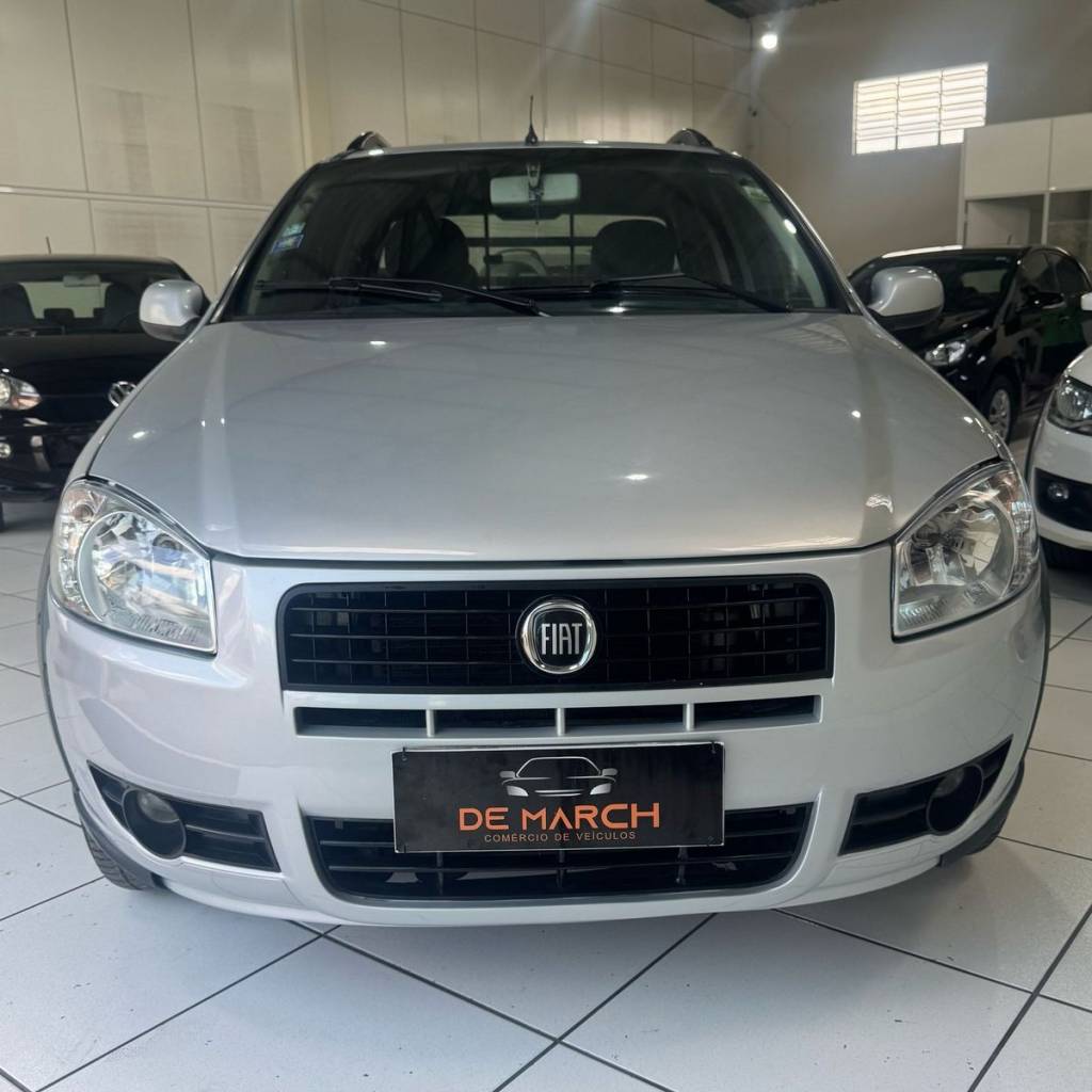 Fiat Strada na De March Veículos